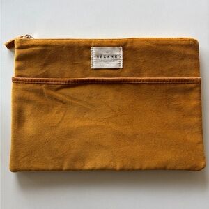 Sezane Flat Pouch